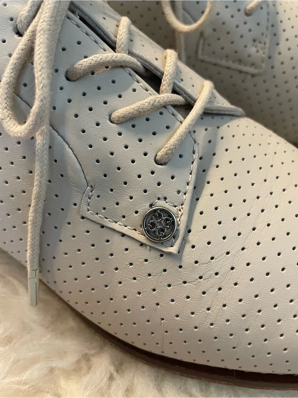 G/FORE Perforated Gallivanter Leather Golf Shoes Perforated Cream Woman’s 8